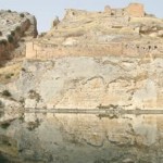 stock-footage-ruins-of-rumkale-fortress-near-halfeti-in-turkey